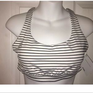 NWT medium Victoria’s Secret VSX Strappy Sport Bra